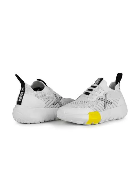 Munich Jony Kid 01 White Black Kids Shoes.